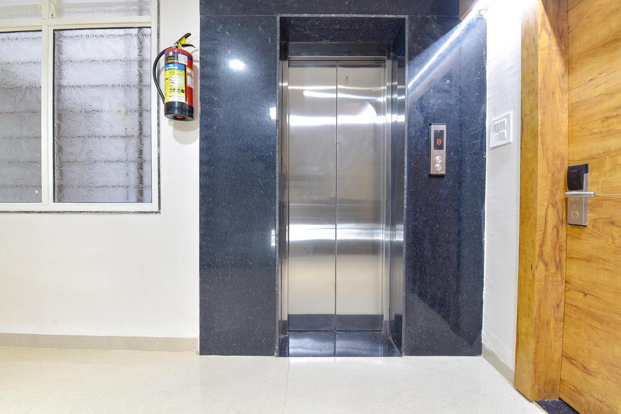 Fabhotel Synergy Stays Indore Dış mekan fotoğraf